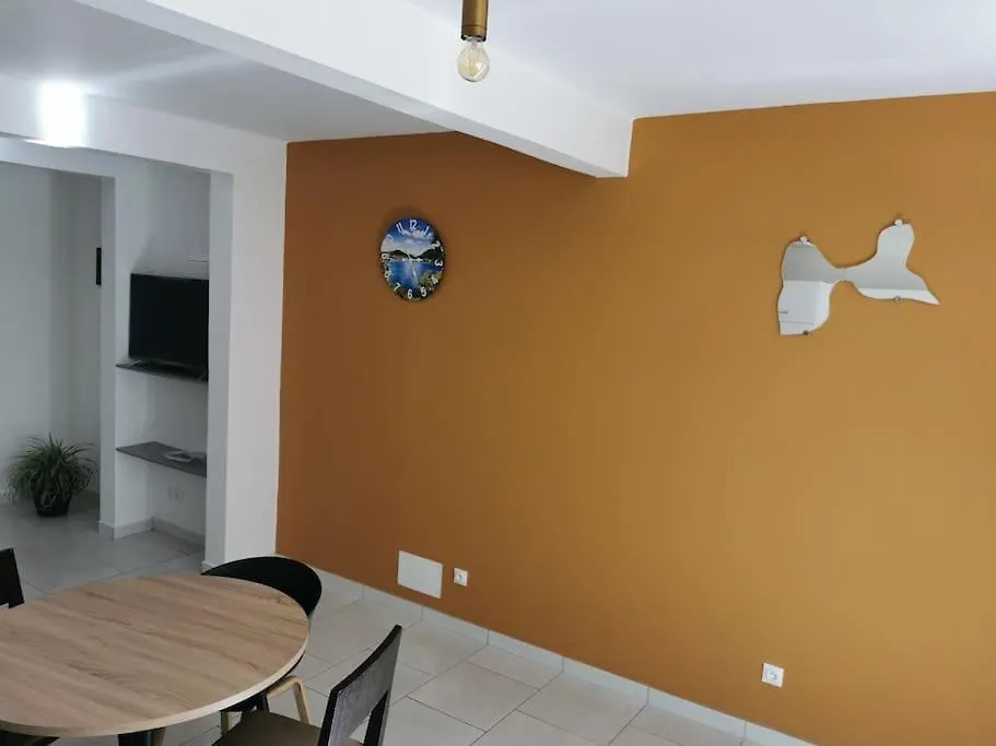 Charmant T2 Bas De Villa Gourbeyre